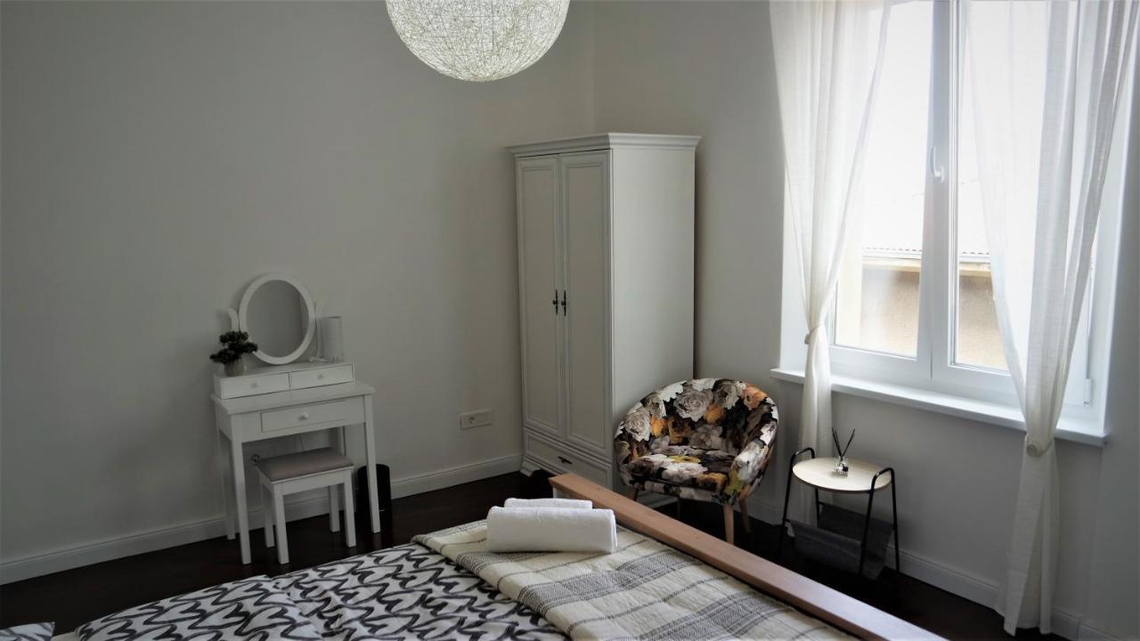 Sea Flower Apartment Рийека Екстериор снимка