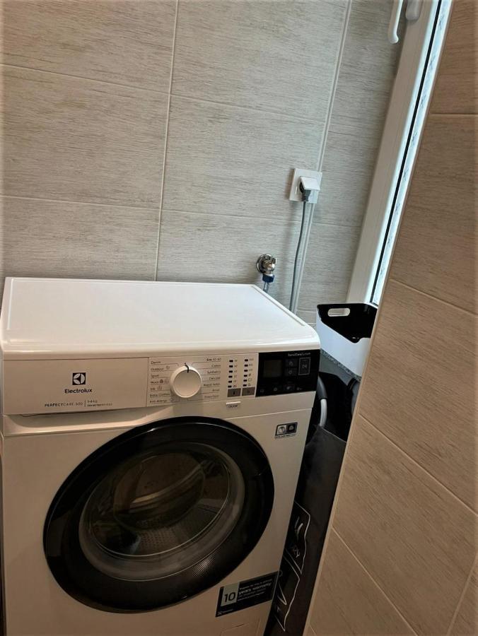 Sea Flower Apartment Рийека Екстериор снимка