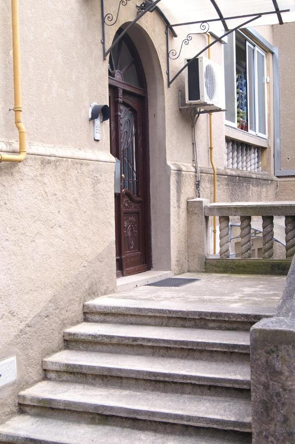 Sea Flower Apartment Рийека Екстериор снимка