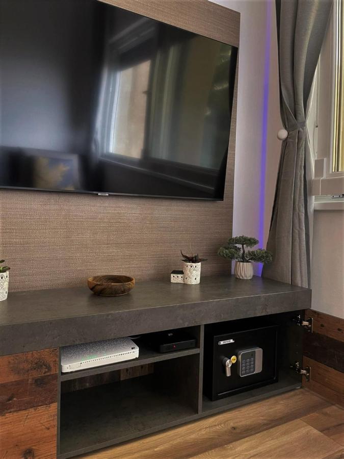 Sea Flower Apartment Рийека Екстериор снимка